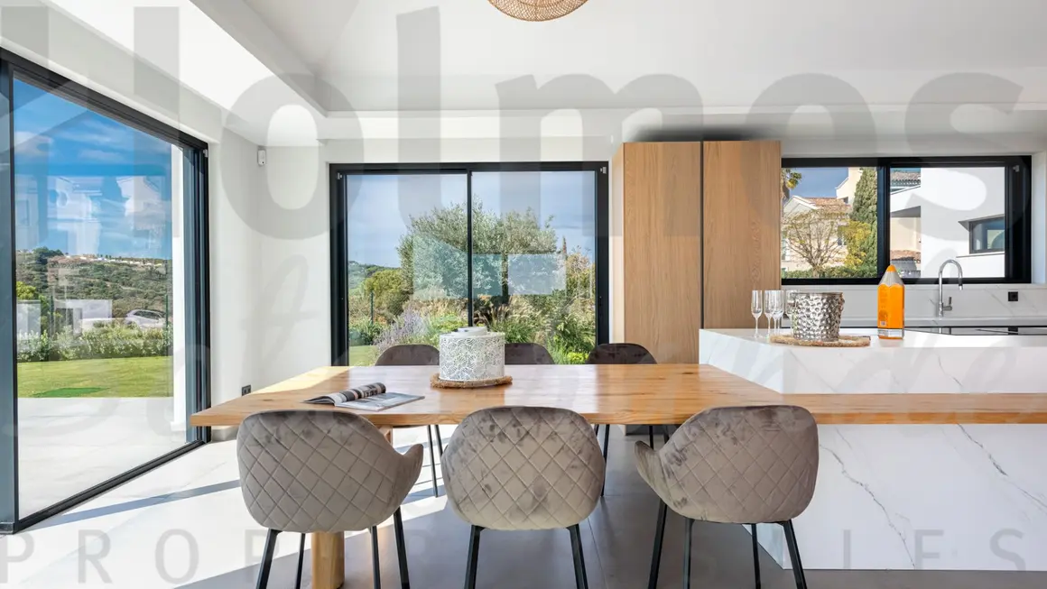 Villa Sue&ntilde;o - Holmes Sotogrande