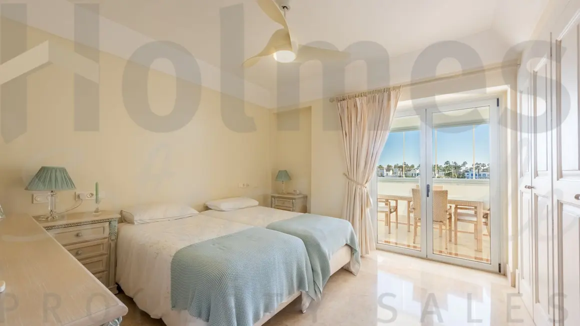 Ref: ROM-750 - Holmes Sotogrande