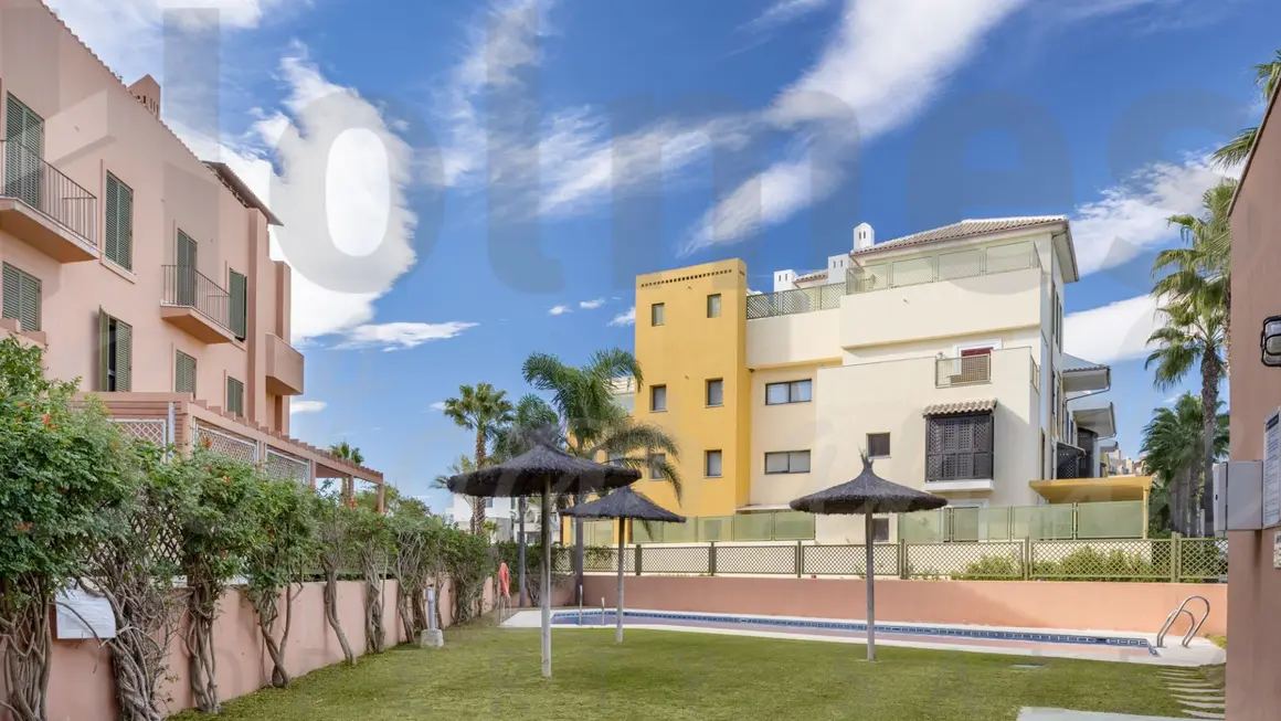 Ref: ROM-750 - Holmes Sotogrande