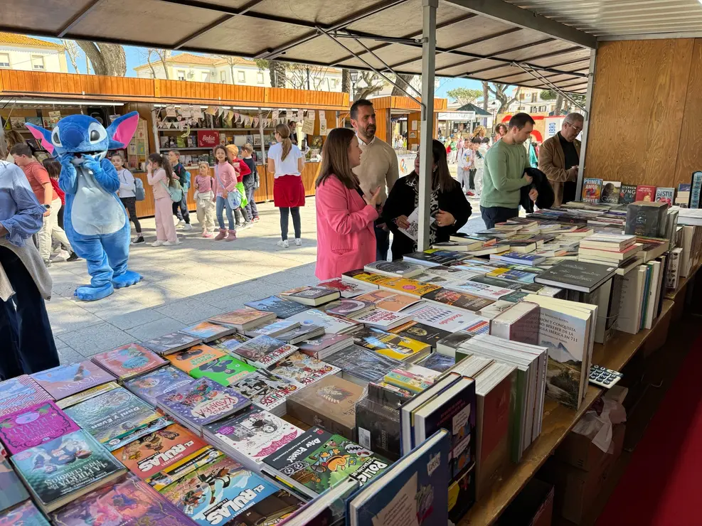 2025 inaugura Feria Libro IMG_8542
