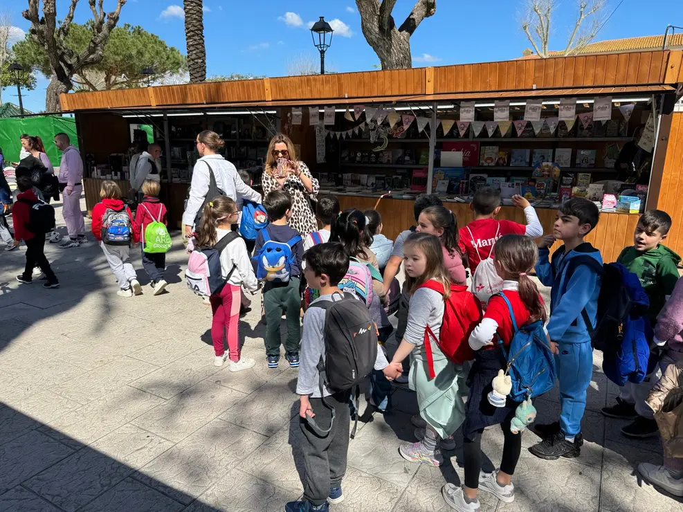 2025 inaugura Feria Libro IMG_8544