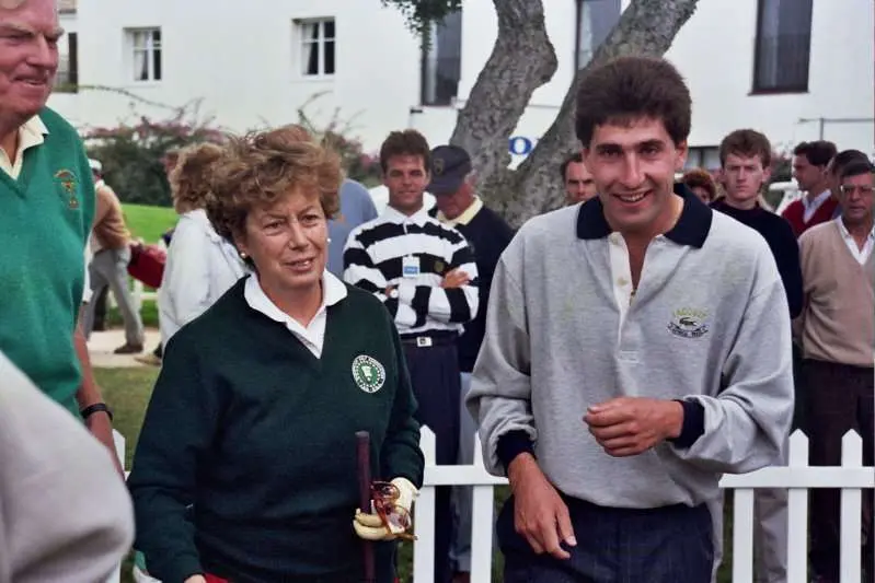 Emma Villacieros, junto a Jos&eacute; Mar&iacute;a Olaz&aacute;bal.
