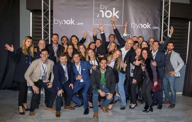 El CEO Armando G&oacute;mez y parte del equipo de By Nok en el evento celebrado en Noviembre de 2017