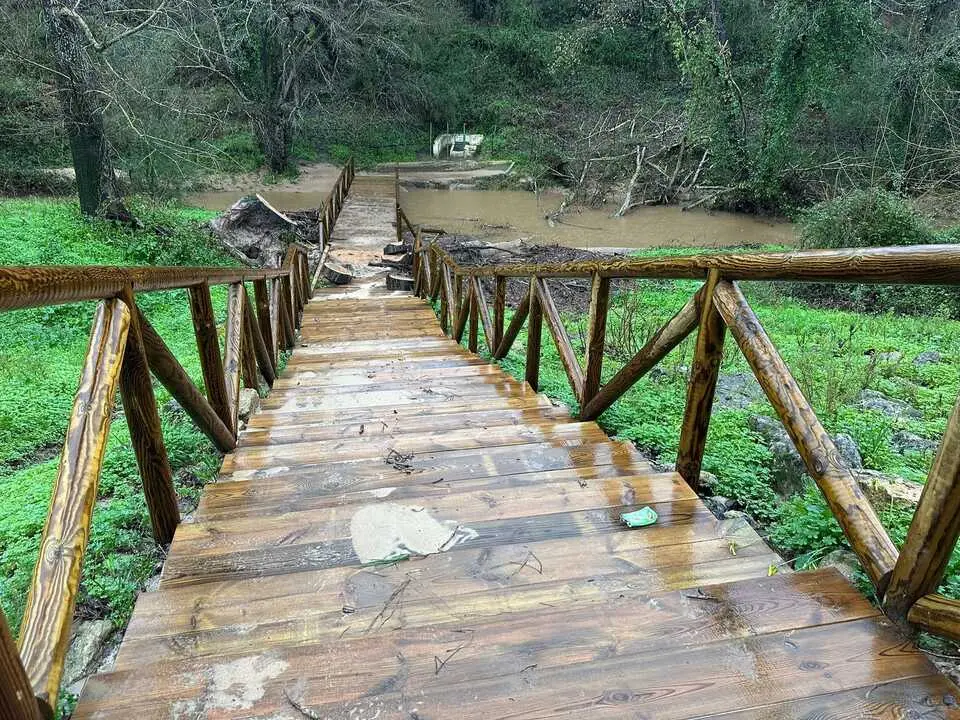 El Ayuntamiento ha comenzado a valorar los desperfectos que los temporales han causado en el municipio, aunque se necesitar&aacute;n varios d&iacute;as para conocer el alcance de todos los da&ntilde;os.