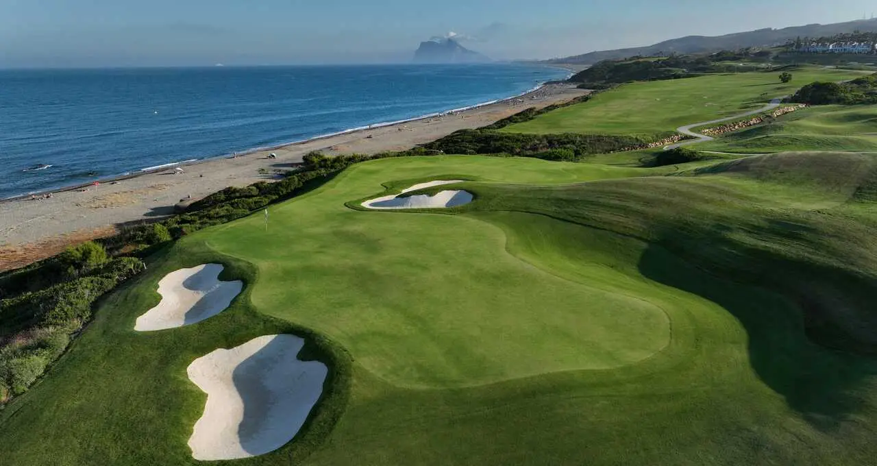 Reconocimientos que reflejan la evoluci&oacute;n del complejo hacia un concepto integral de resort de golf.