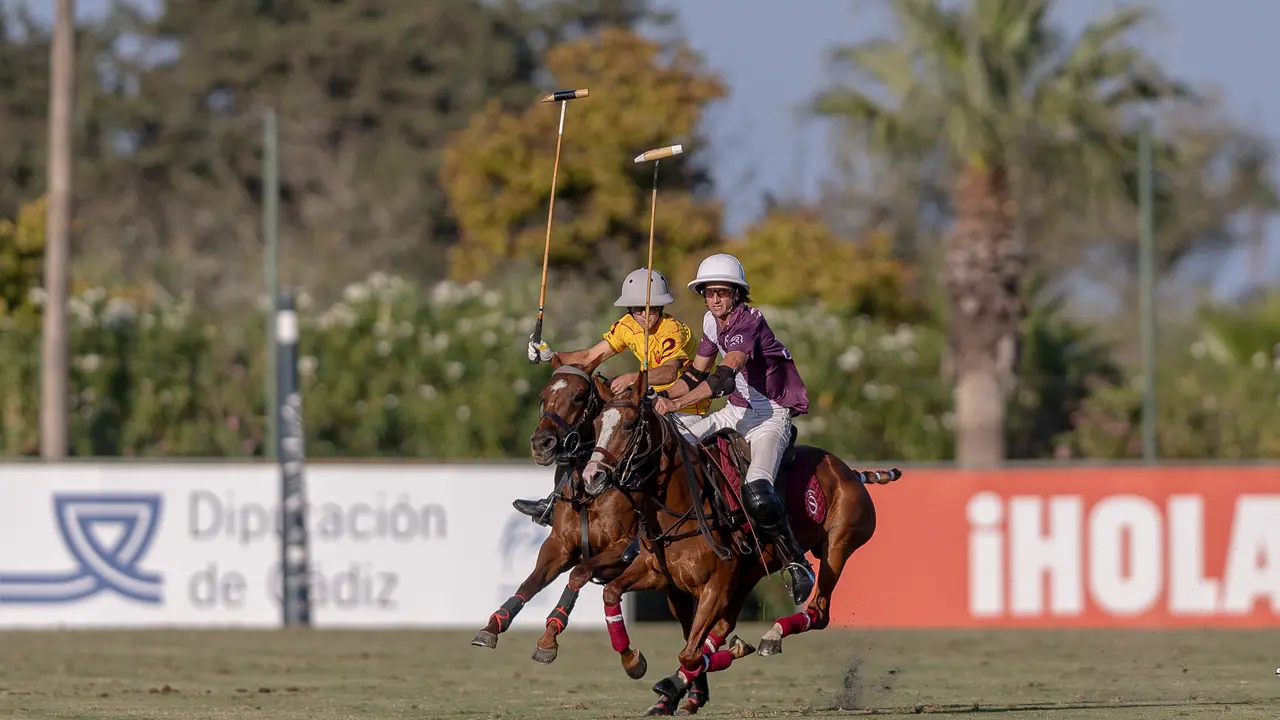 Custodio Eleno & Patricio Cieza - SANTA QUITERIA MONDRAG&Oacute;N vs. BRUNEI POLO TEAM - Photo Credit MATIAS CALLEJO
