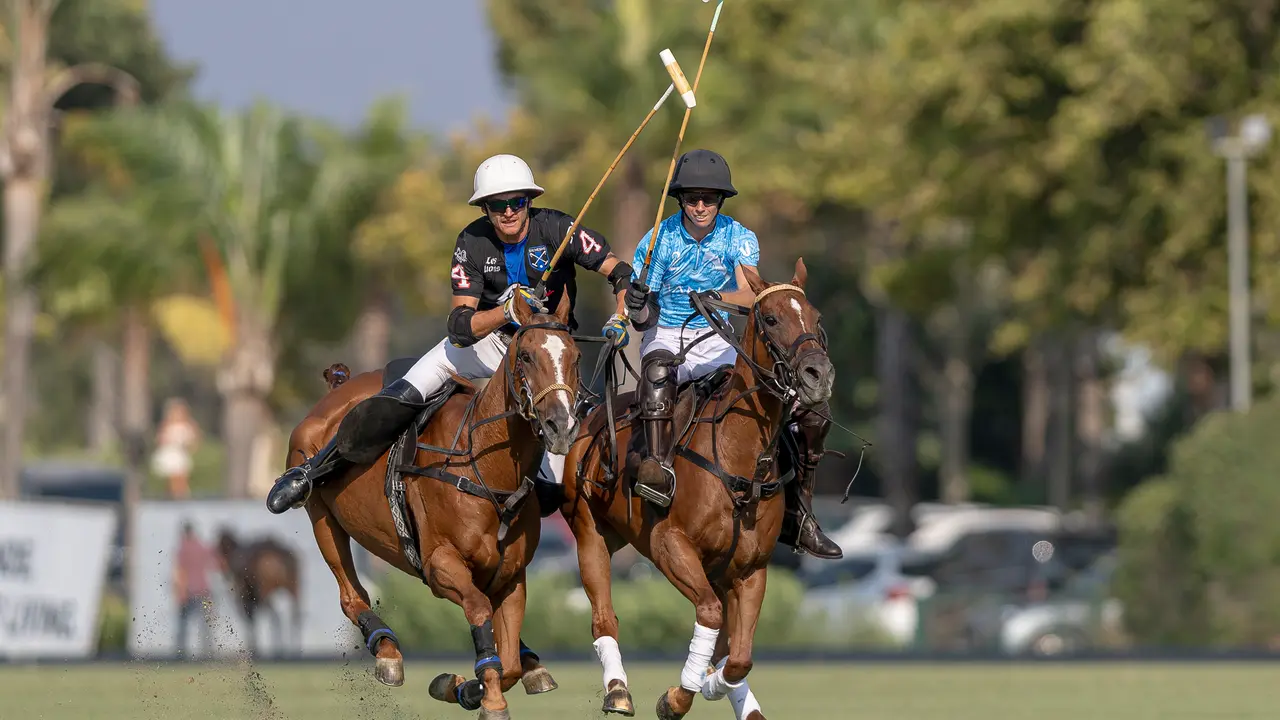 Tommy Beresford & Beltr&aacute;n Laulh&eacute; - AMANARA vs. LES LIONS SAINTE MESME - 
Photo Credit MATIAS CALLEJO