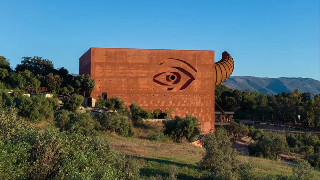 La Almazara (Ronda), dise&ntilde;ada por Philippe Starck.