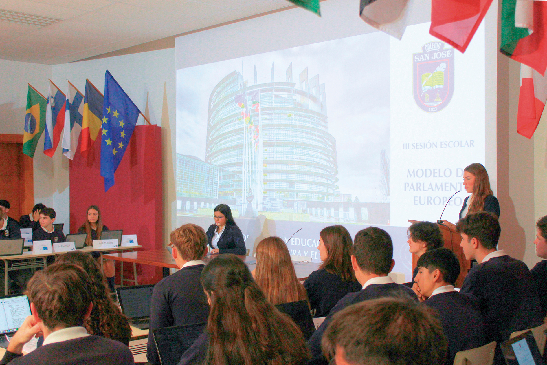 Modelo Parlamento Europeo 2
