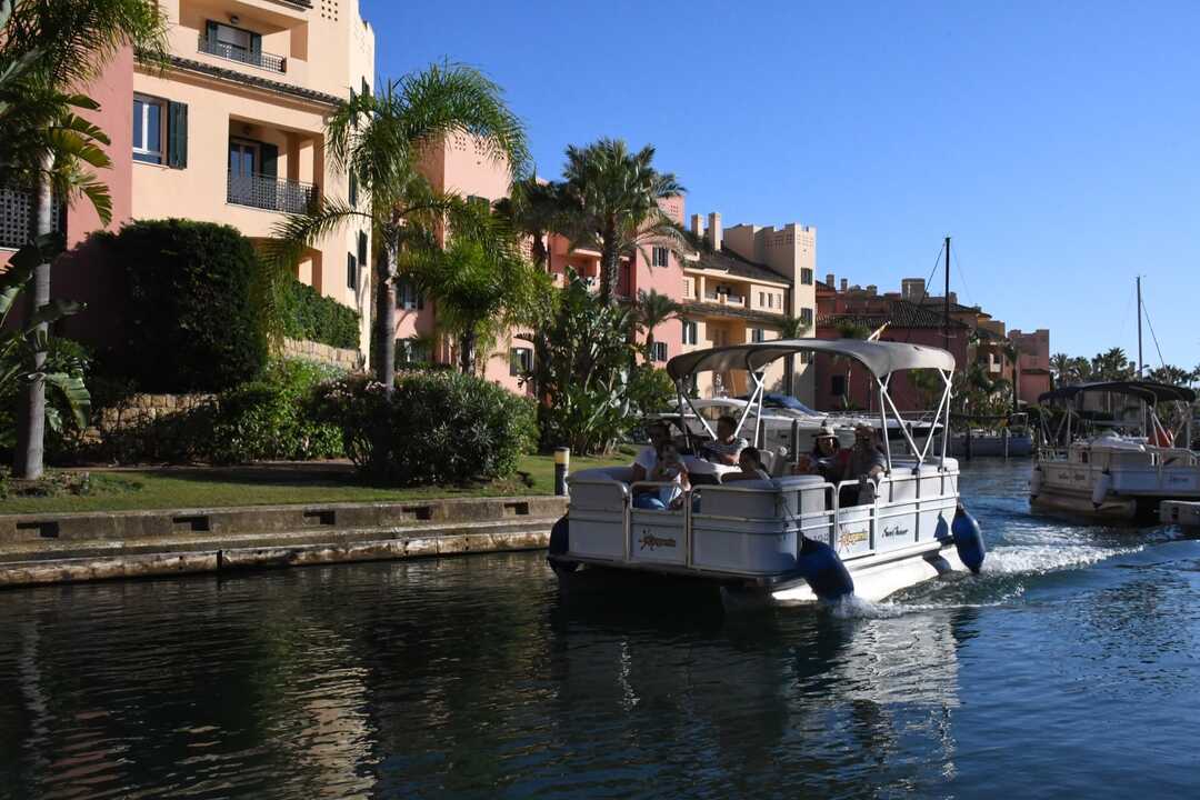 2025 actividades viernes dia turismo