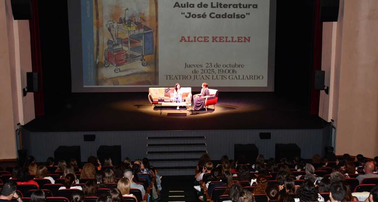 2025_Aula_lIteratura_Alice_KellenDSC_1470