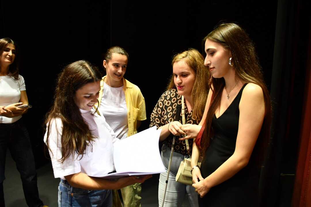 2025_Aula_lIteratura_Alice_KellenDSC_1356